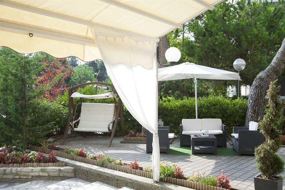 Hotel Olympic Milano Marittima Exterior photo